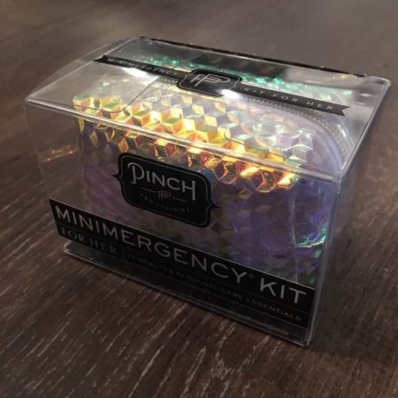 Mini Emergency Minimergency Kit Bridesmaids Women - Picture 5 of 8